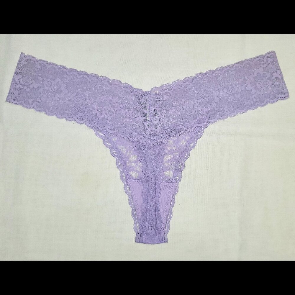 NWOT Women's Aerie Purple Lace Thong Size M Sexy - Picture 2 of 7
